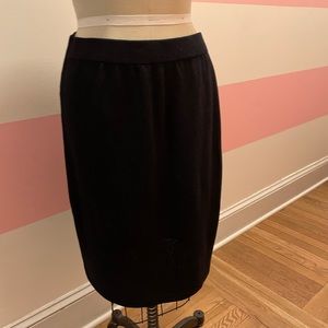 Knit pencil skirt black